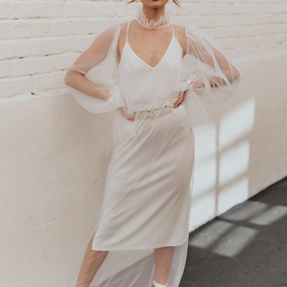 Untamed Petals - Vogue Tulle Overlay - Medium | Bridal Tulle Overlay - Picture 7 of 7